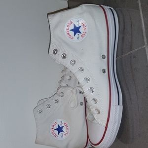 White converse Allstars Hitops Men's 8.5 or Women's 10.5
